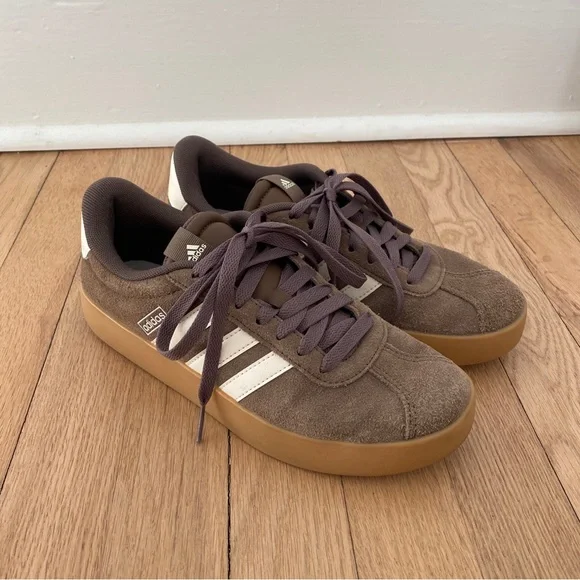 Adidas VL Court 3.0 Sneakers Brown Suede White Tan Rubber Sole Size Women's 7 - Picture 3 of 8